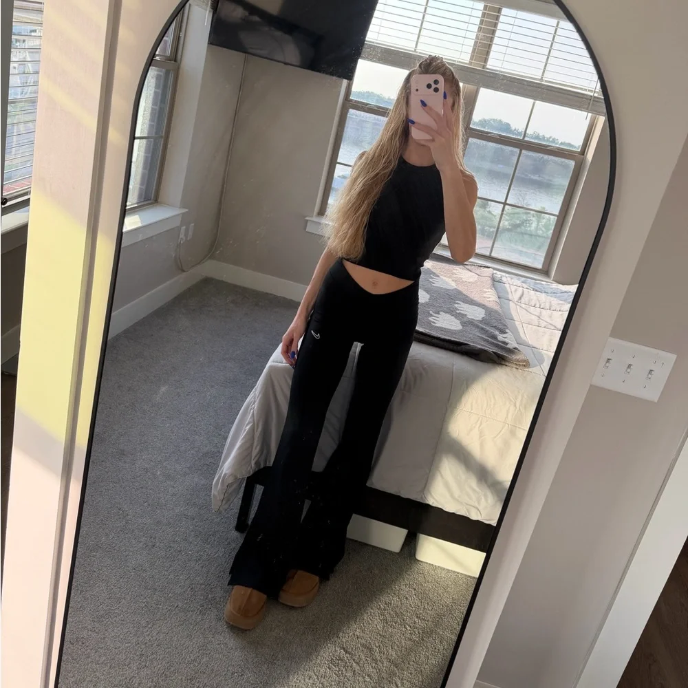 Nike High Rise Split Flare Pants Black XS Athleisure Yoga Leggings